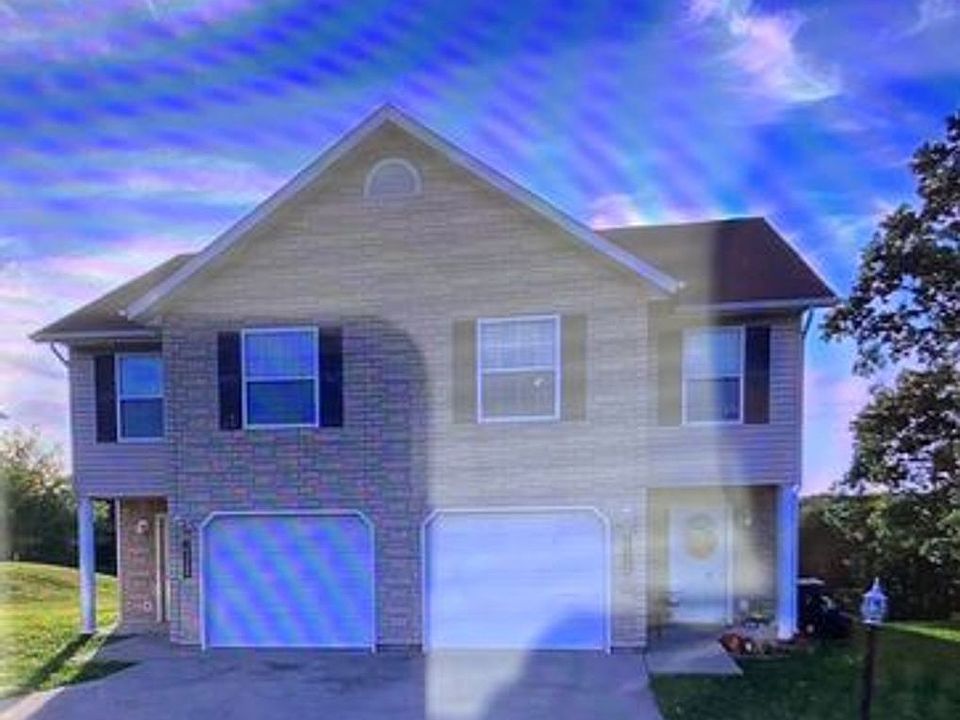 2nd image of 16775 Huntington #A