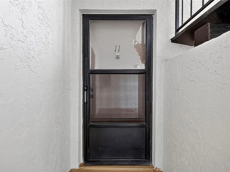 3272 S Semoran Blvd #11 — Photo 3