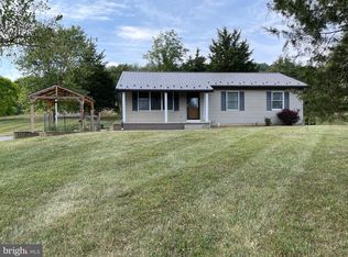 14438 Hollow Rd, Hancock, MD 21750