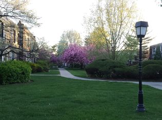 7043 Park Dr E #1, Kew Gardens Hills, NY 11367