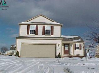 6461 N Cranberry Dr, Holly, MI 48442