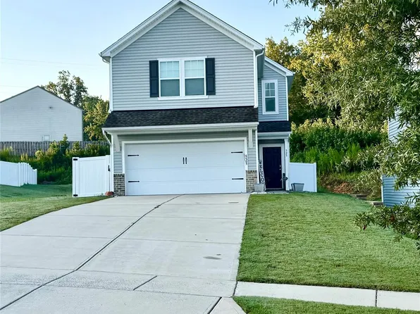 525 Newfound Hollow Dr, Charlotte, NC 28214
