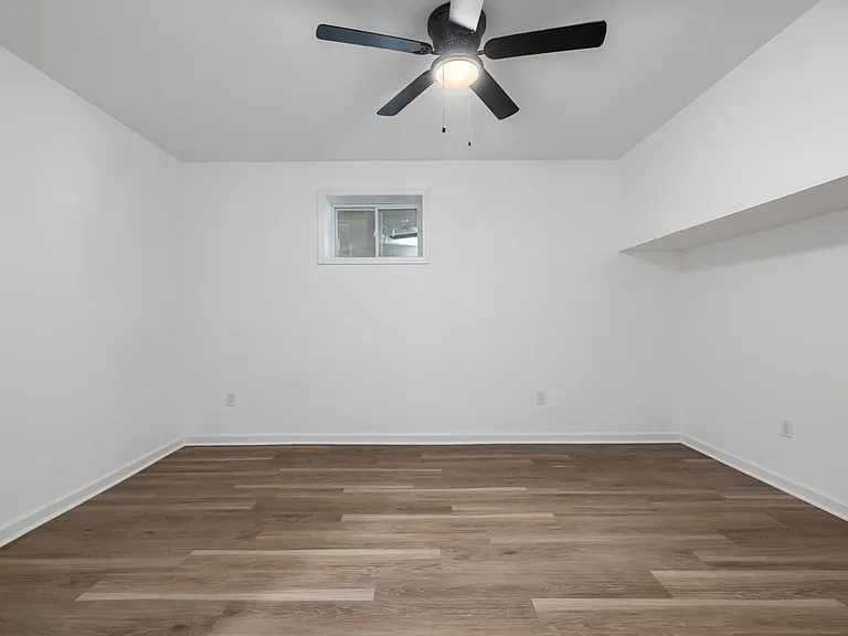 912 Langford Pl — Photo 30