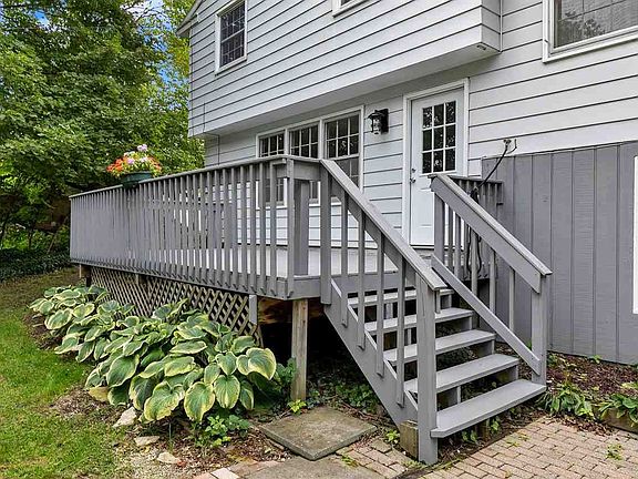 4th image of 1738 Briarwood Dr