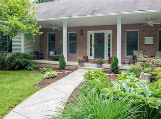 1303 Autumn Ln, Akron, OH 44333