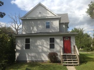 316 E Spruce St, Chatsworth, IL 60921