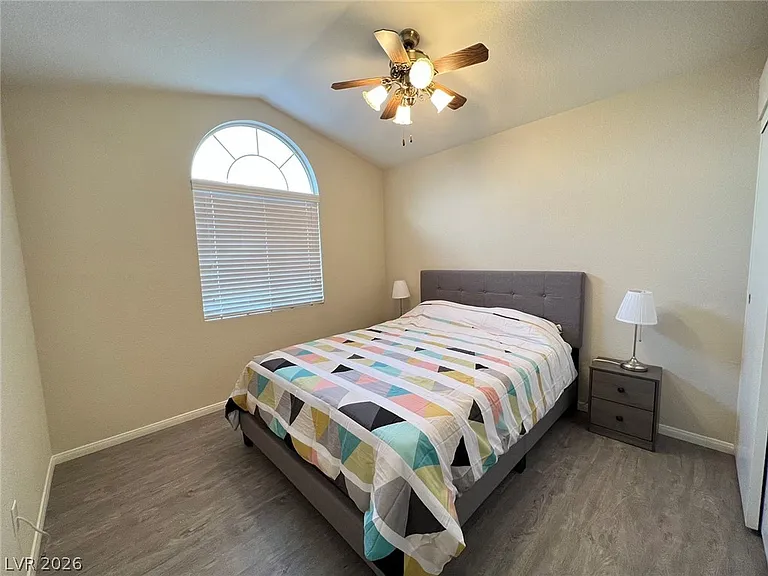 8109 Greenbush Dr — Photo 12