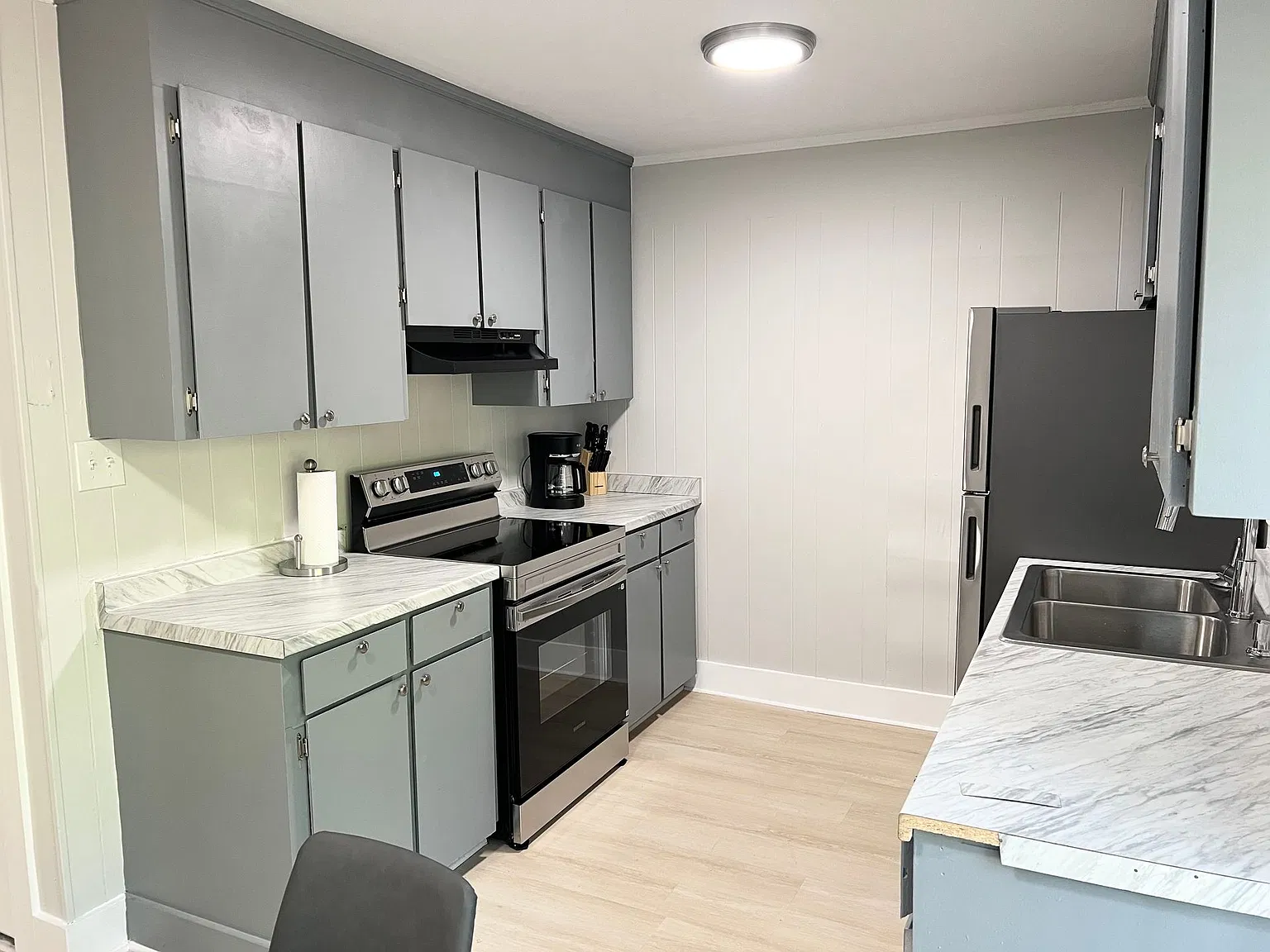 FEELS LIKE A HOUSE, PRICED LIKE AN APARTMENT: 1 & 2 BEDROOMS FROM $975 | $250 MOVE-IN DEPOSIT — Photo 1