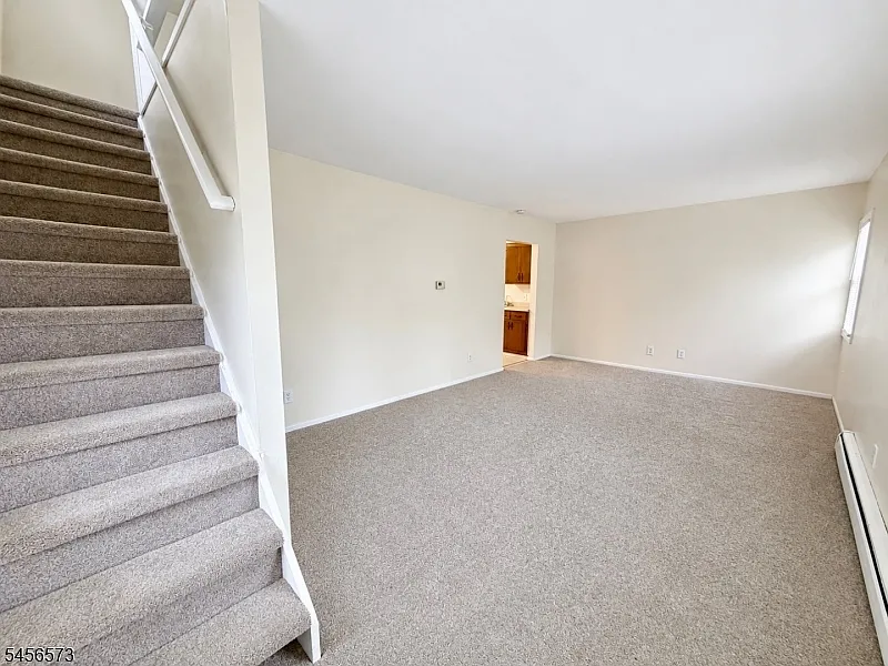 2 bed, 3.0 bath, $1,800 — Photo 4