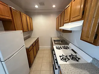 Rented by Astorian Realty Group LLC