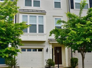 9155 Balaton Lake Ln, Bristow, VA 20136