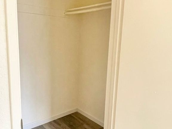 5th image of 510 E L St #13