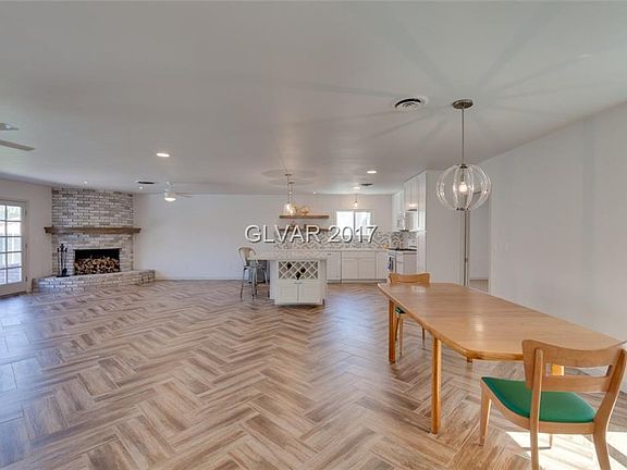 3rd image of 2804 Bryant Ave