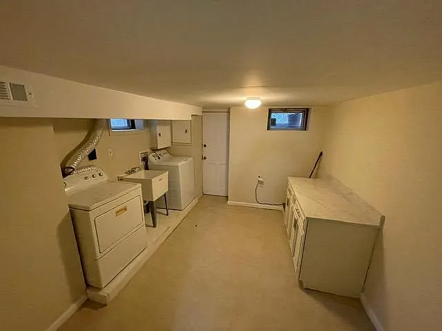 3920 Fairview Ave — Photo 20