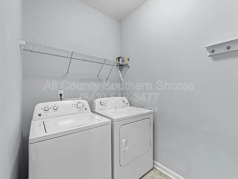 877 Devon Estate Ave — Photo 29