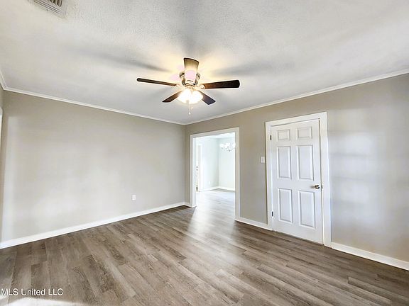 5th image of 198 Bilmarsan Dr