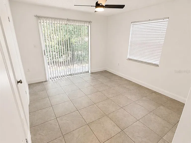 1185-1185 Bentley Rd #4 — Photo 9
