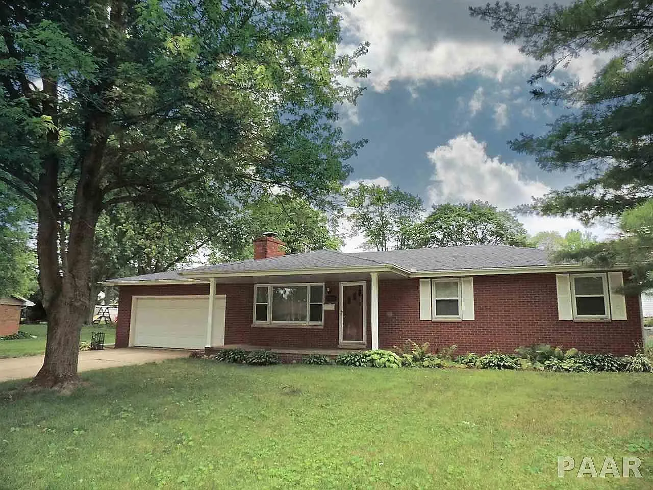 1026 E Madison St photo 1