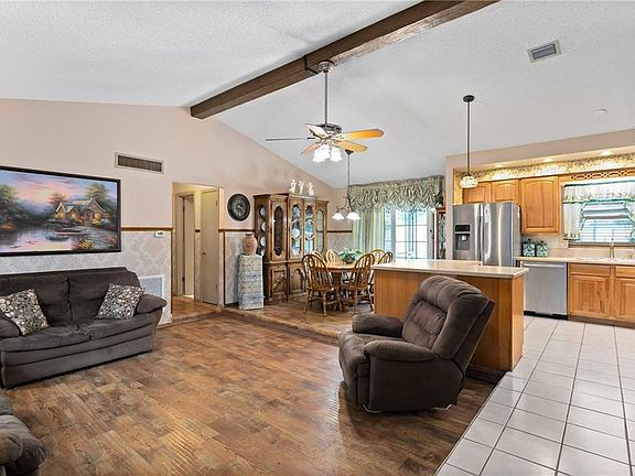 4th image of 4436 Centennial Dr