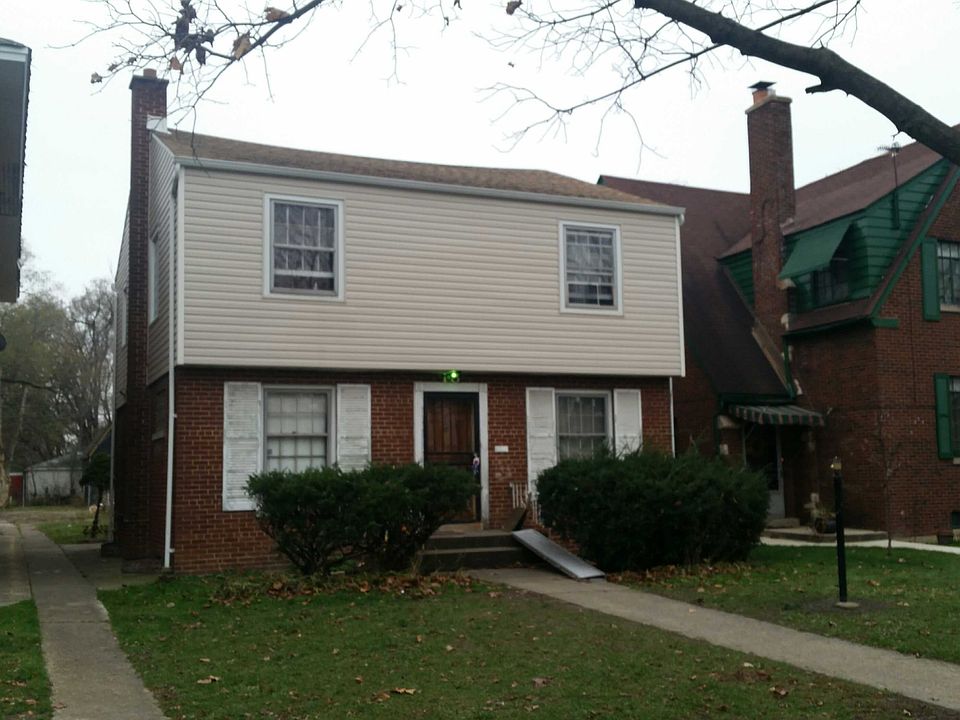 2nd image of 18 E 155th St