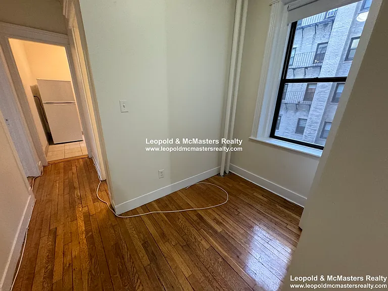 1124 Commonwealth Ave — Photo 89