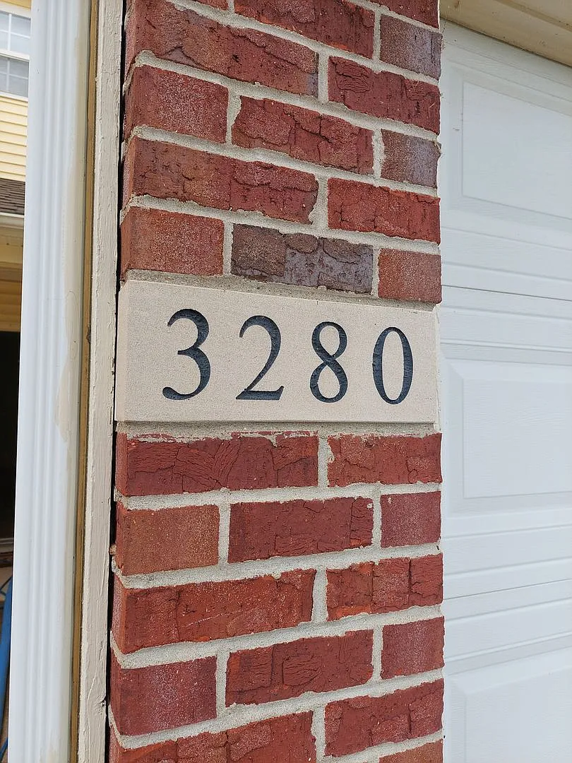 3280 Hopkins — Photo 2