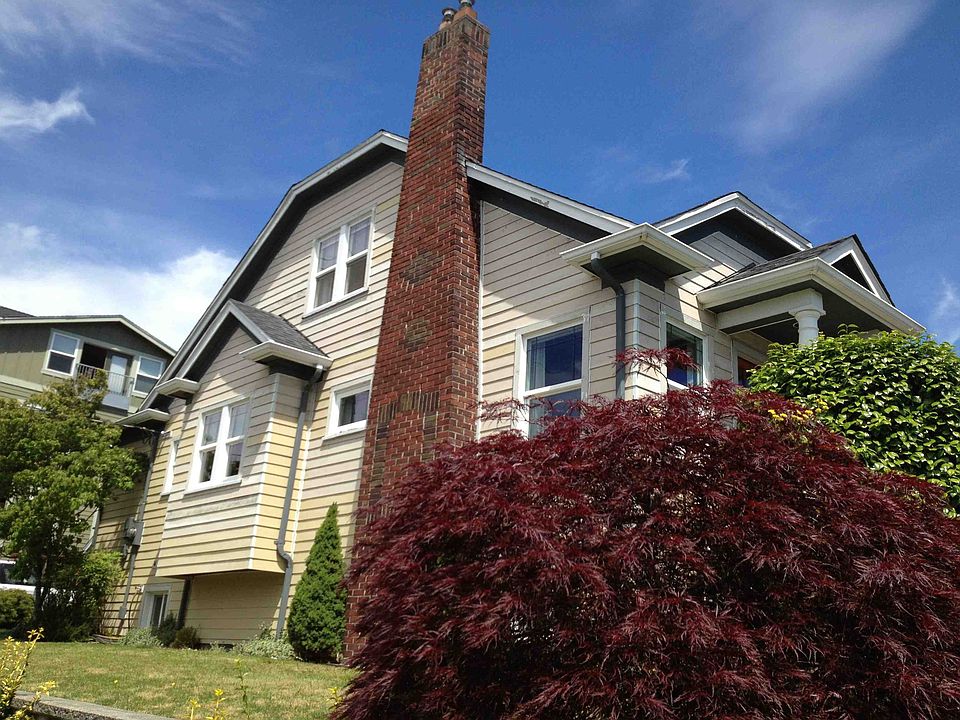 2nd image of 800 NE 84th St