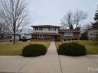 2123 W Riviera Dr, Peoria, IL 61614