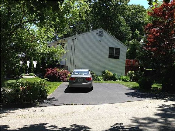 2nd image of 40 Paolino St