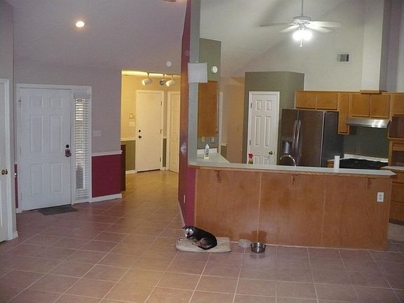 2nd image of 499 20th St