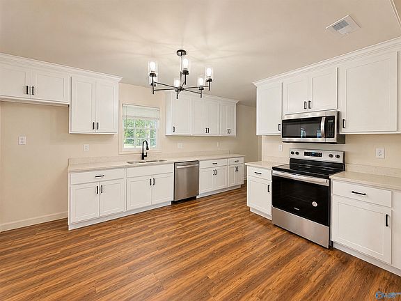 4th image of 2417 Stratford Rd SE