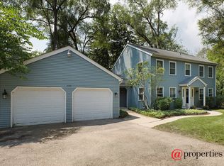 2050 Greenview Rd, Northbrook, IL 60062