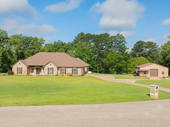 225 Whistler Ln, Hallsville, TX 75650