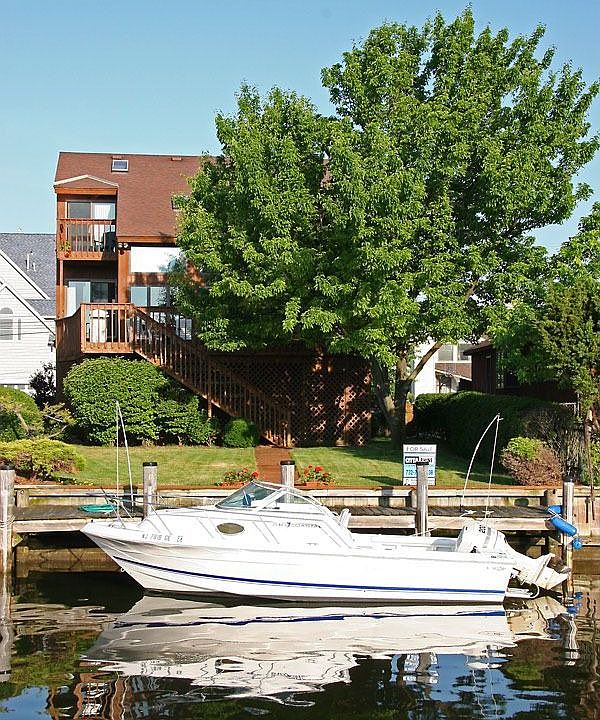 Lagoon Front