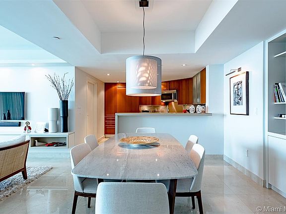 3rd image of 2627 Bayshore Dr #1205