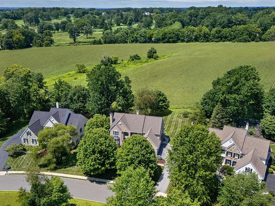 2nd image of 24 Cherry Farm Ln