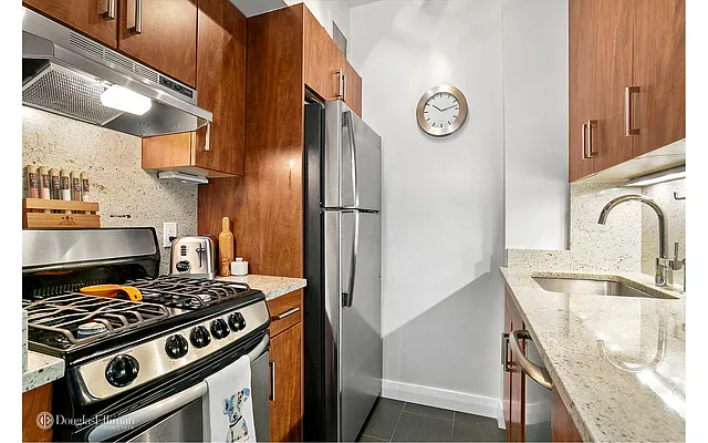 Rented by Douglas Elliman | media 9