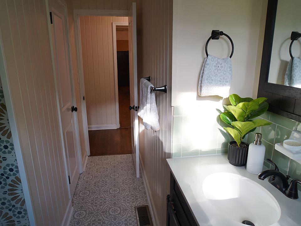 Main Bath