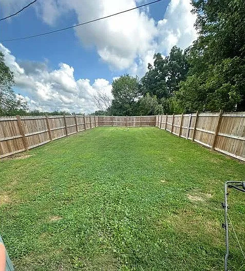2 bed, 1.0 bath, 840 sqft, $1,100 — Photo 3
