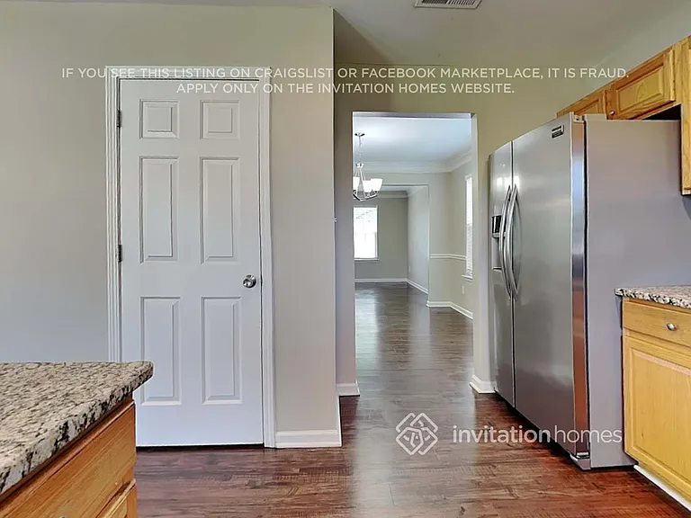 10441 Pickerel Ln — Photo 11