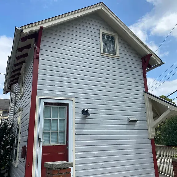 400 Ford St — Photo 1