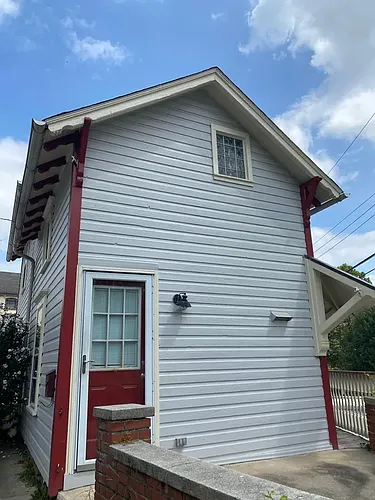 400 Ford St Photo 1