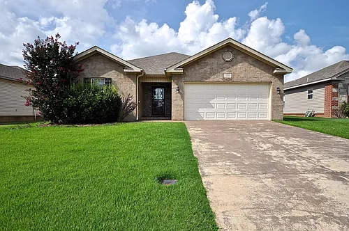 350 Wildwood Point Photo 1