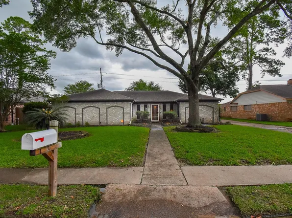 12622 Advance Dr, Houston, TX 77065