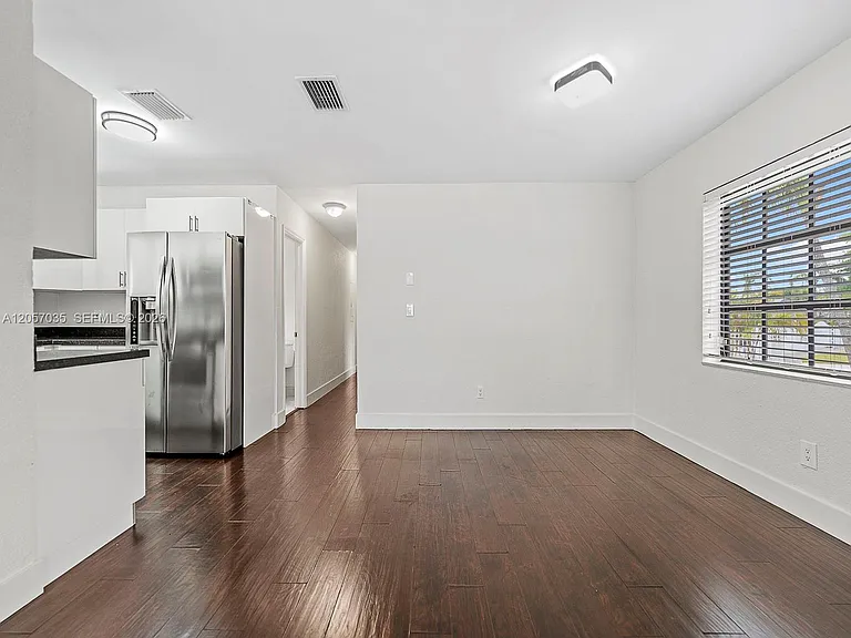 16321 SW 96th Ave — Photo 12