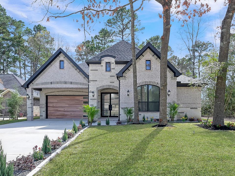 1st image of 135 Wick Willow Rd