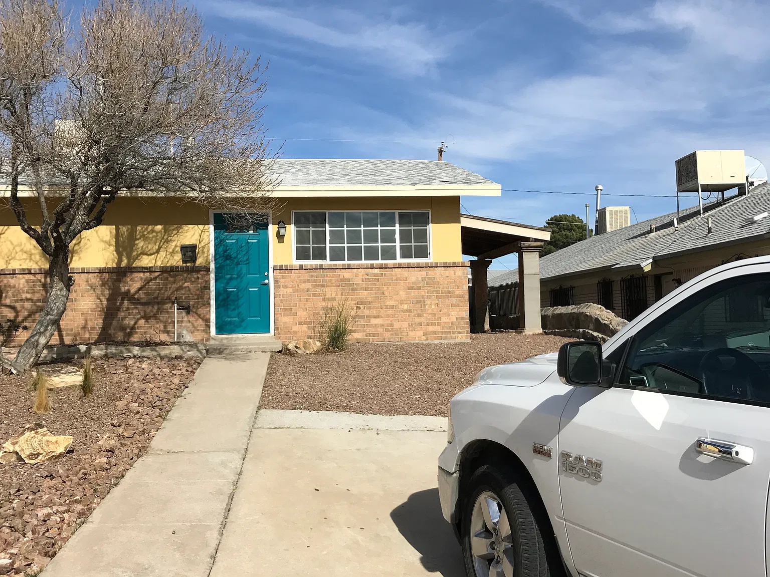 2 bed, 1000 sqft, $1,250 — Photo 1