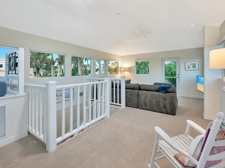 180 6th Ave S #3 — Photo 35