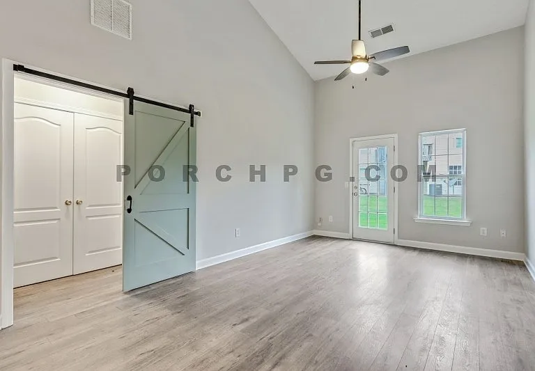 305 Fox Overlook #1 — Photo 2