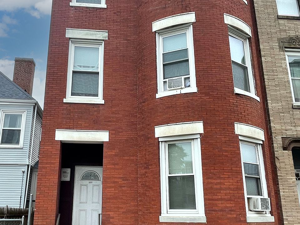1st image of 1277 Massachusetts Ave APT 2